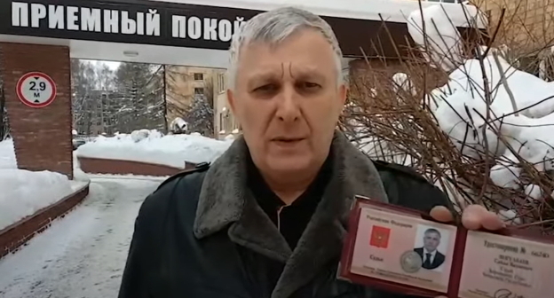 Сайди Янгулбаев. Стоп-кадр видео https://www.youtube.com/watch?v=oDpTtMH76z8&t=1s